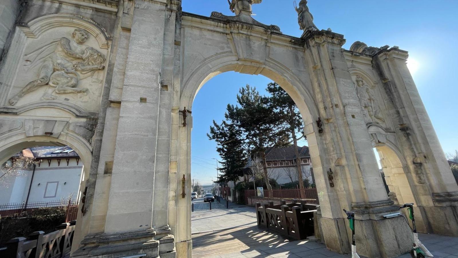 La Poarta Cetatii Alba Iulia Exterior foto